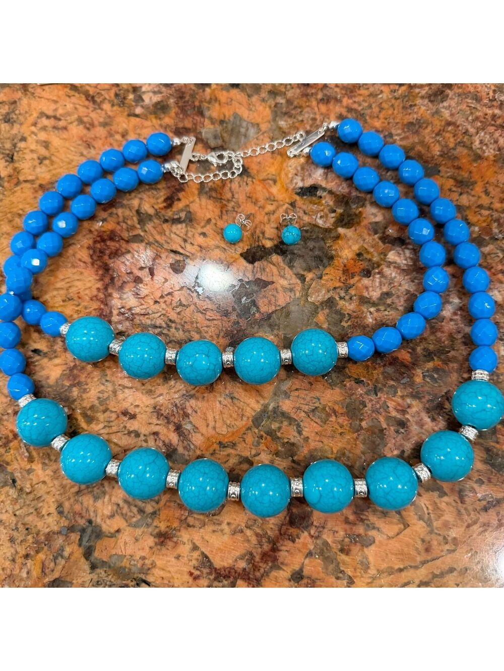 Avon Faux Turquoise Beaded Jewelry Set - Picture 2 of 3